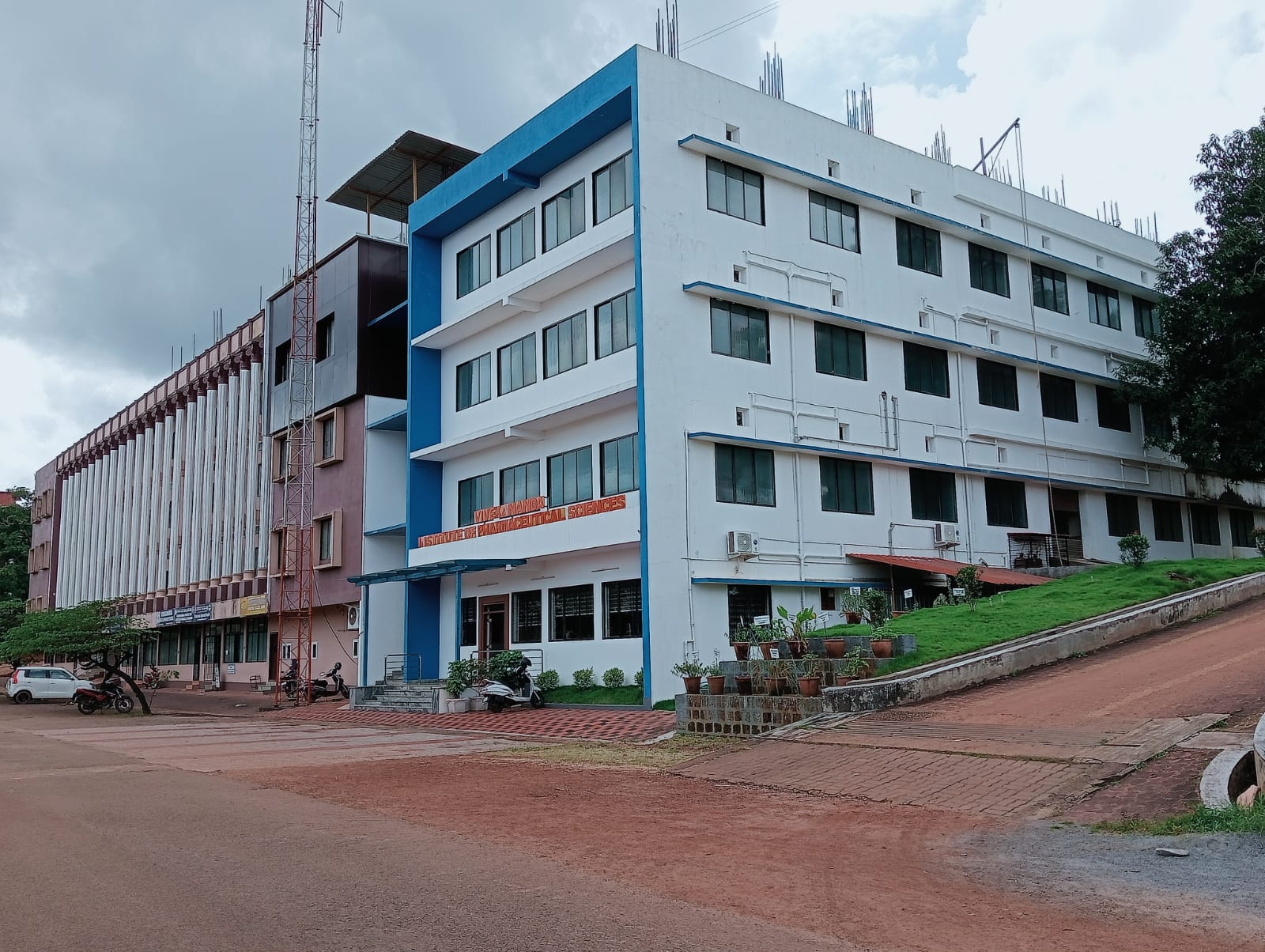 Vivekananda Institute of Pharmaceutical Sciences, Nehru Nagar, Puttur